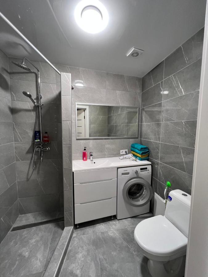 Kulisha 2Bedroom Apartment Near Opera House With Balcony Leópolis Exterior foto